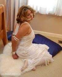 www.xsiteability.com - 1-140 White Nightgown Part II thumbnail